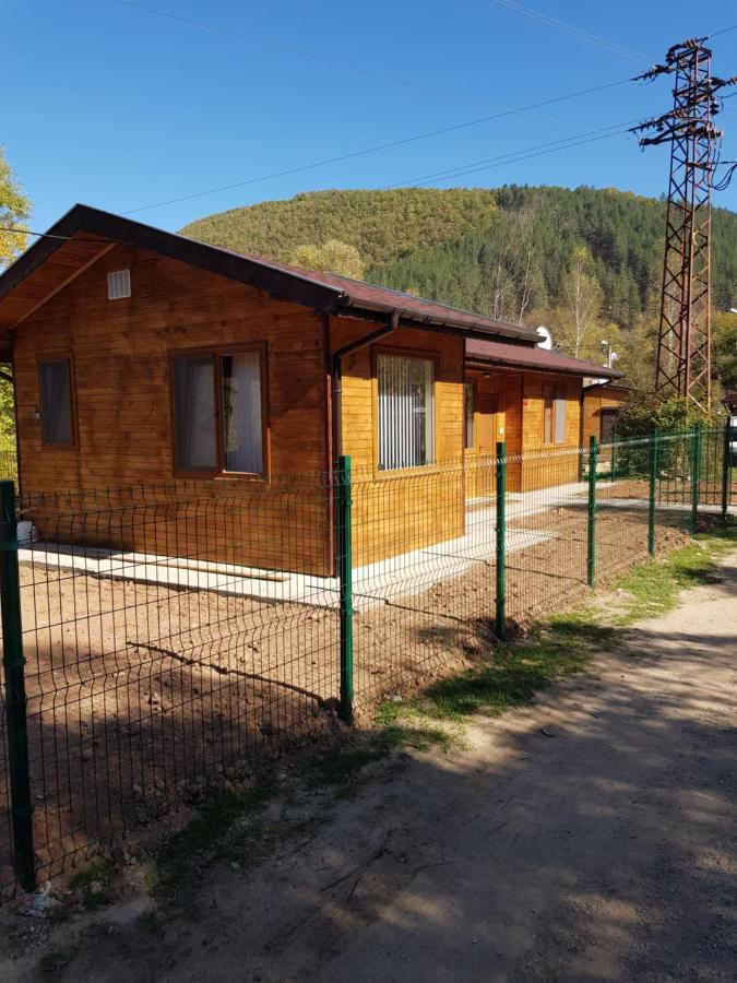 Еко Бунгала Trun Exterior photo
