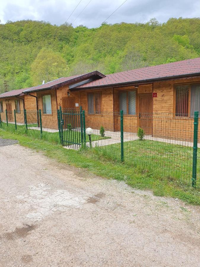 Еко Бунгала Trun Exterior photo